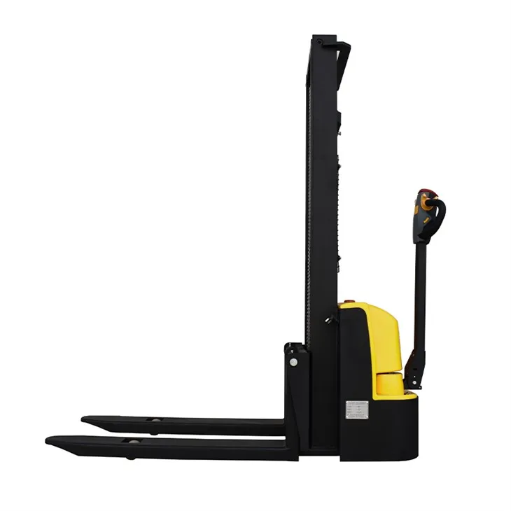 Stackers Pailléid Leictreacha 1000kg